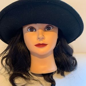 FOREVER 21 Fedora Hats 👒 2 hats one Black with Blue Ribbon and Completely Black